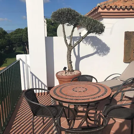 Cabopino Townhouse Sleeps6 Pool Holiday home Marbella