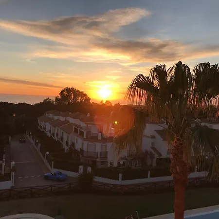 Cabopino Townhouse Sleeps6 Pool Holiday home *